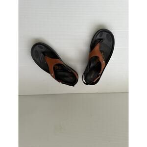 Aerosoft Women’s Tuck Ankle Strap Thong Sandal Red Wedge Sz 39 8.5